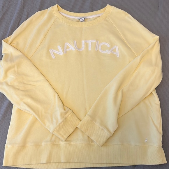 ✨2 for $20✨ Nautica Yellow Crewneck - Picture 1 of 6